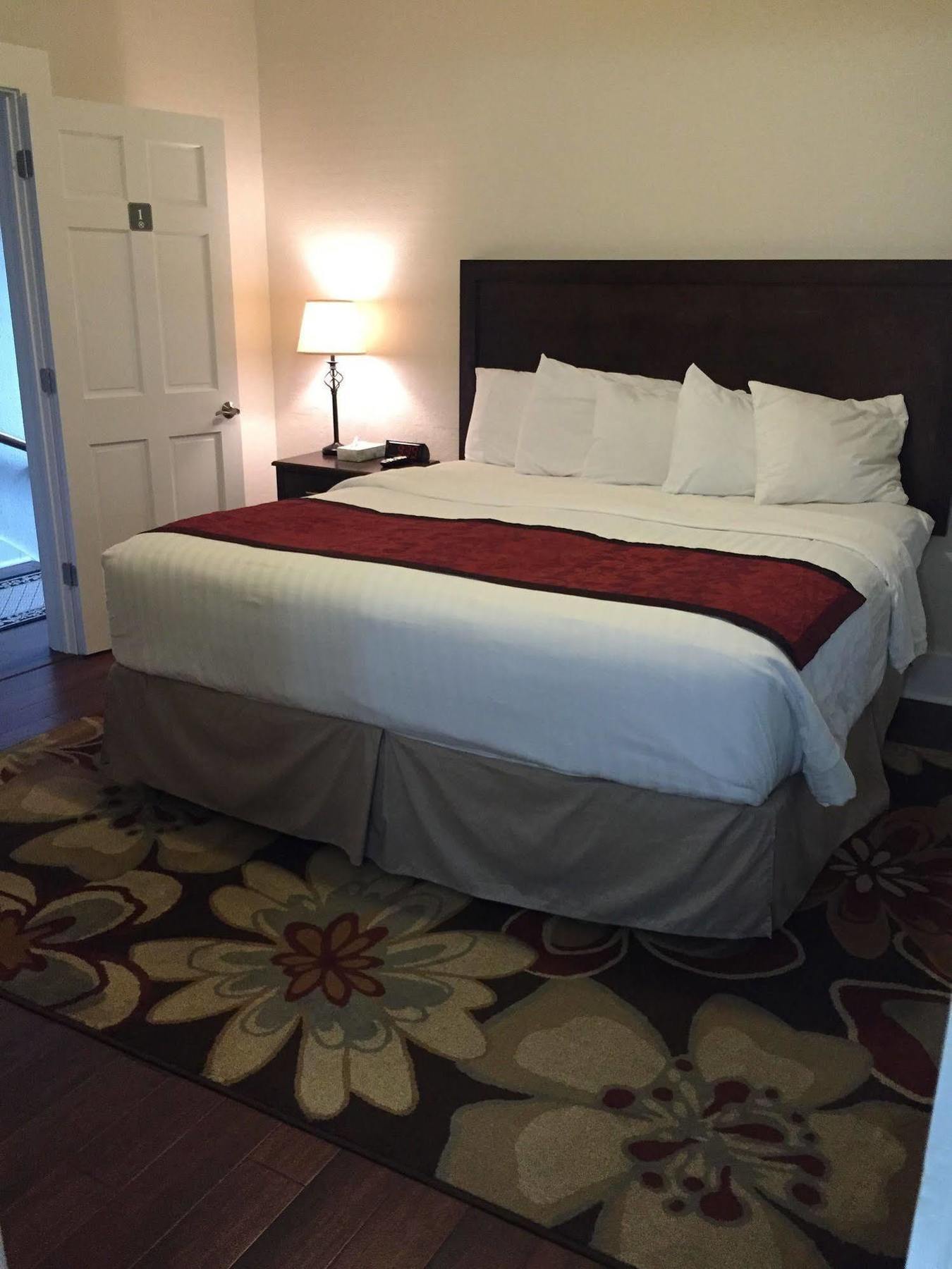 Nader'S Motel & Suites Ludington Εξωτερικό φωτογραφία