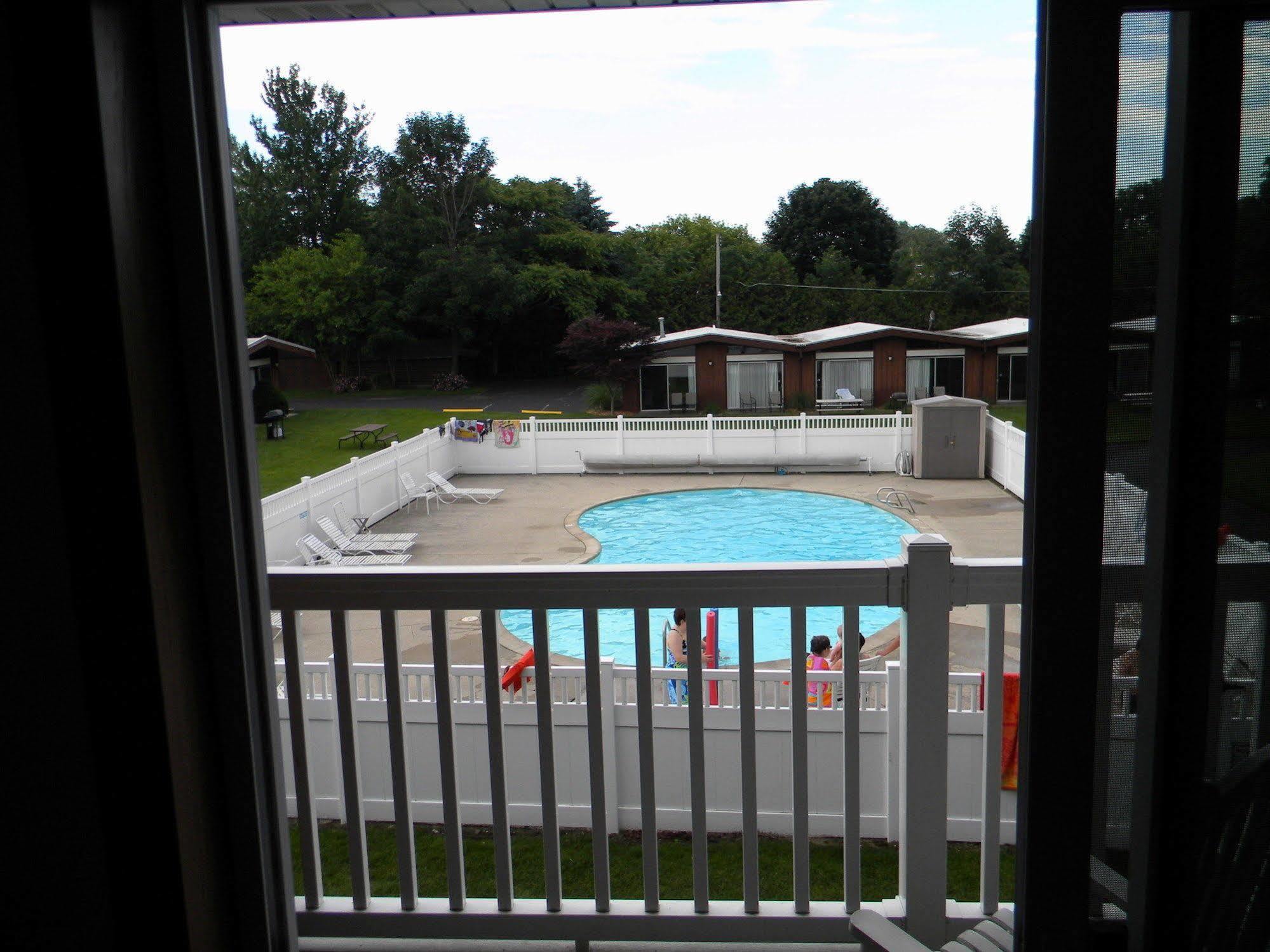 Nader'S Motel & Suites Ludington Εξωτερικό φωτογραφία
